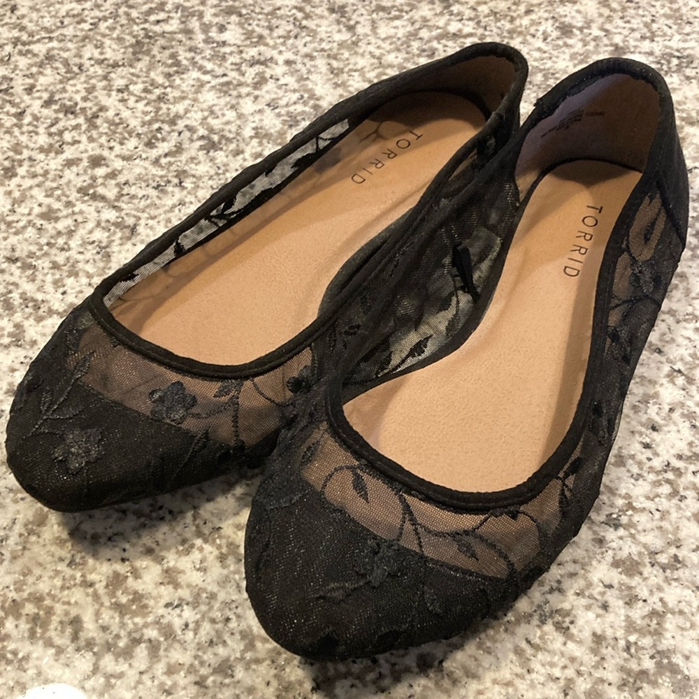 Torrid black ballet flats 9wide